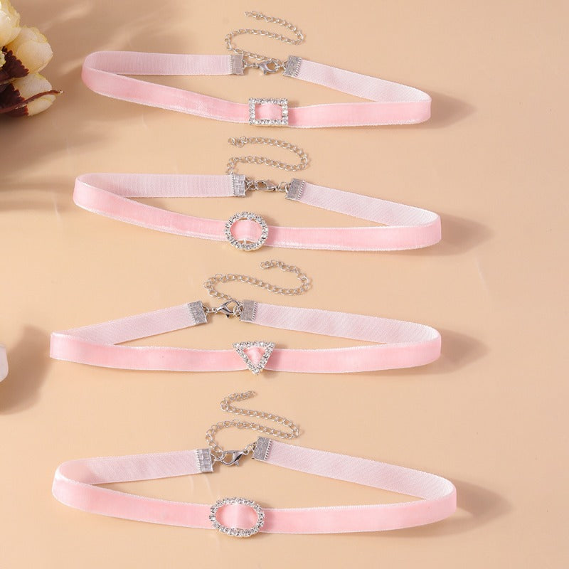 Wholesale Velvet Geometric Necklace Valentine's Day Clavicle Necklaces ACC-NE-YueSen016