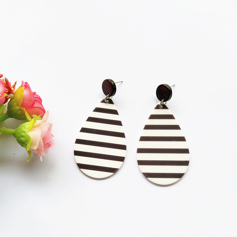 Wholesale  Exaggerated Spherical Pattern Acrylic Material Geometric Earrings