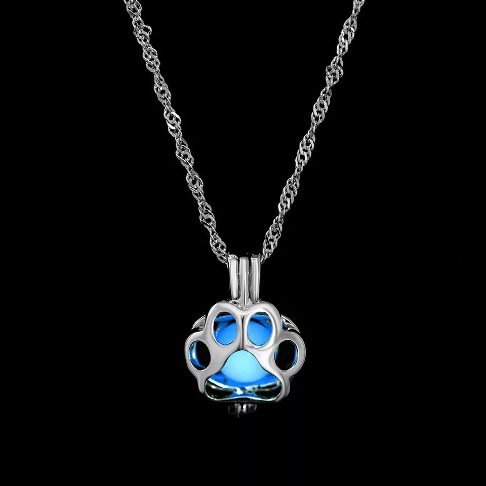 Wholesale  luminous alloy fluorescent dog footprints necklace
