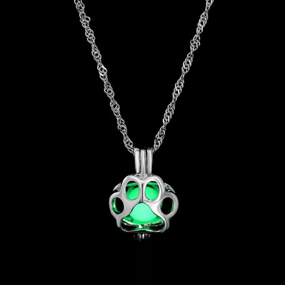 Wholesale  luminous alloy fluorescent dog footprints necklace