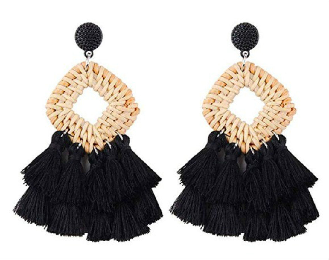 Wholesale Bohemian Handwoven Wood Tassel Earrings,  Trendy Fashion Accessory for Resale