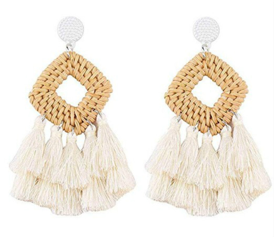 Wholesale Bohemian Handwoven Wood Tassel Earrings,  Trendy Fashion Accessory for Resale