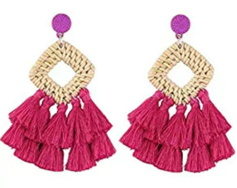 Wholesale Bohemian Handwoven Wood Tassel Earrings,  Trendy Fashion Accessory for Resale