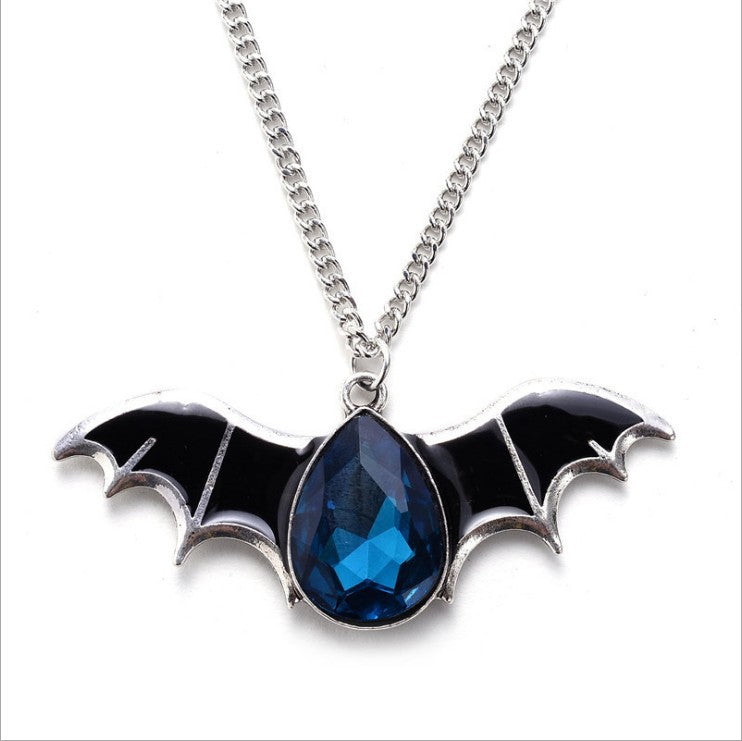 Wholesale Gothic Vampire  Bat Necklace Set with Choker and Skull Pendant,  Fashion Accessory for Costume Party
