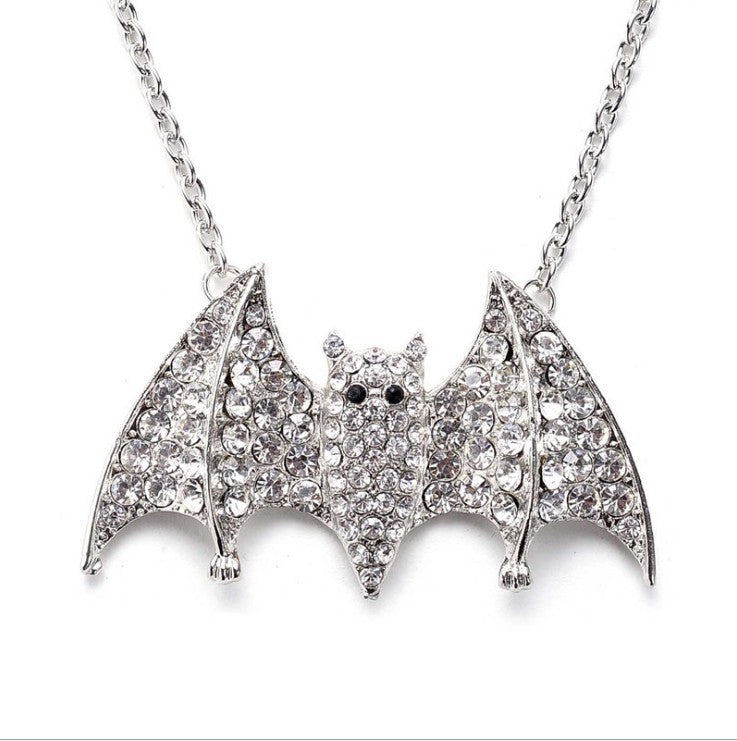 Wholesale Gothic Vampire  Bat Necklace Set with Choker and Skull Pendant,  Fashion Accessory for Costume Party
