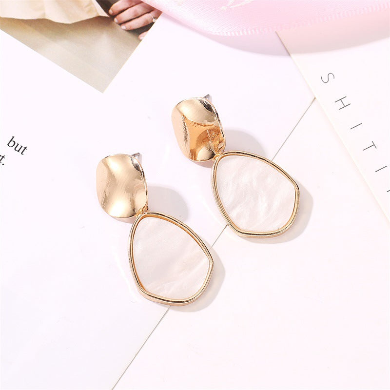 Wholesale  Simple Geometric Love Hollow Round Alloy  Heart Earrings