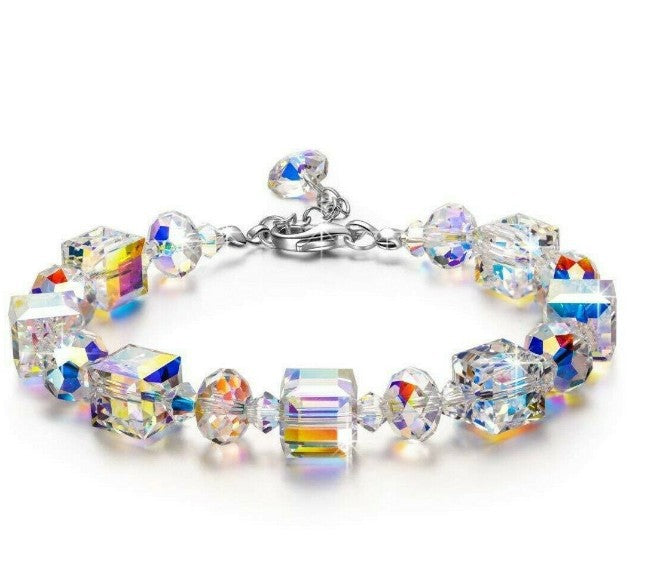 Wholesale Alloy Geometric Square Crystal Bracelet Women' s Chic Fashion Accessory for Everyday Wear and Gift