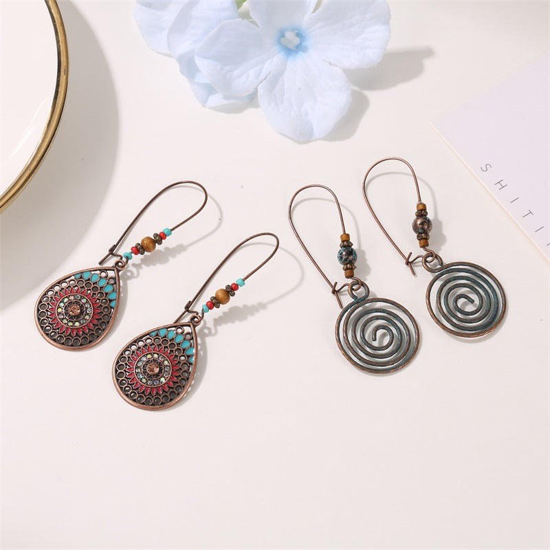 Wholesale Vintage Green Alloy Bohemian Floral Hollow Carved Earrings Fashion Accessory Gift