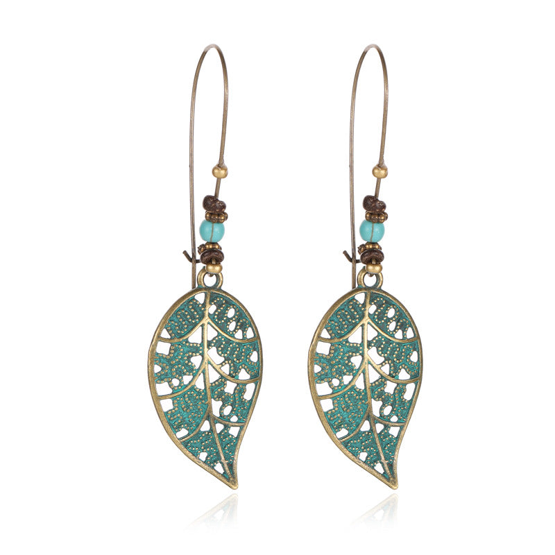 Wholesale Vintage Green Alloy Bohemian Floral Hollow Carved Earrings Fashion Accessory Gift
