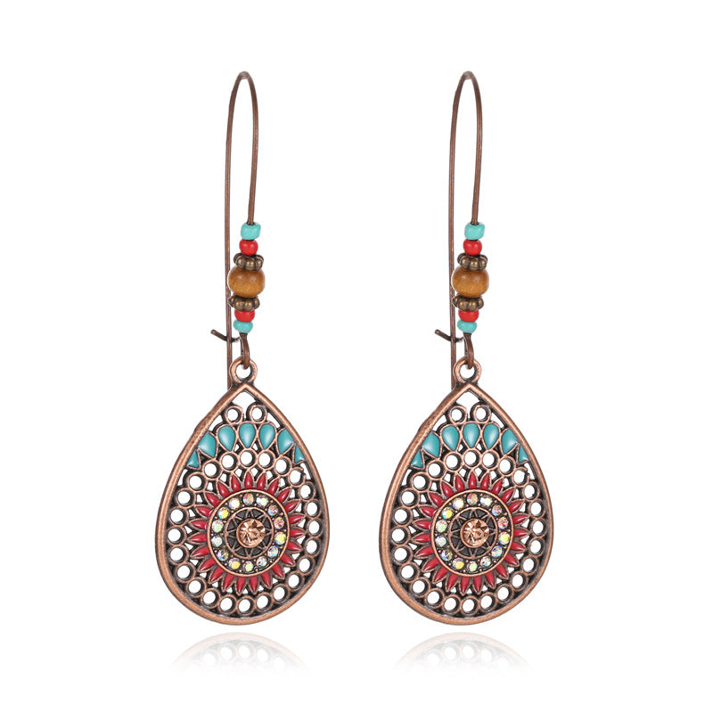 Wholesale Vintage Green Alloy Bohemian Floral Hollow Carved Earrings Fashion Accessory Gift