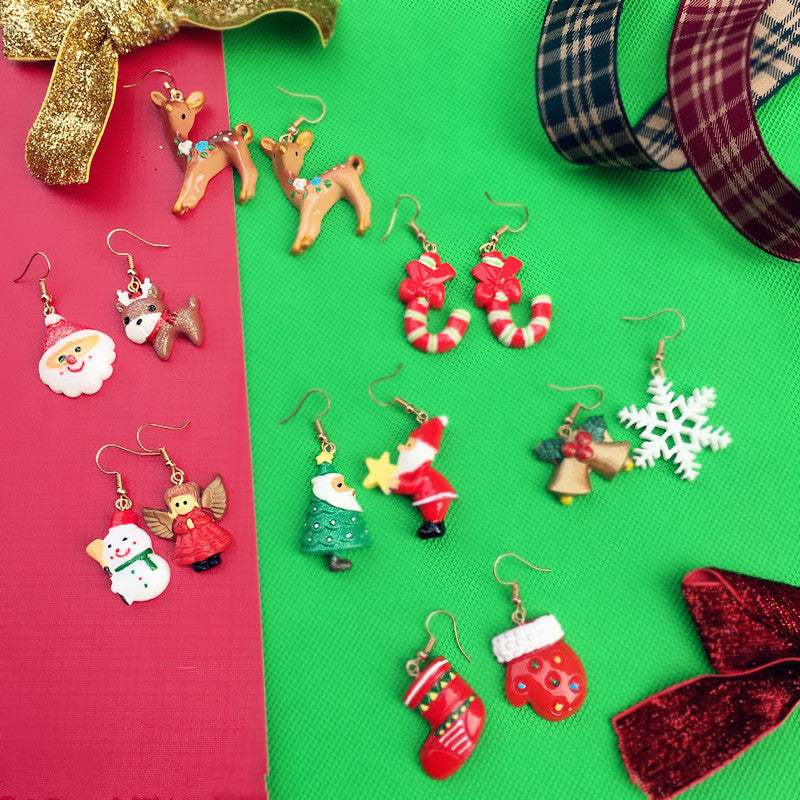 Wholesale Christmas asymmetrical clip earrings