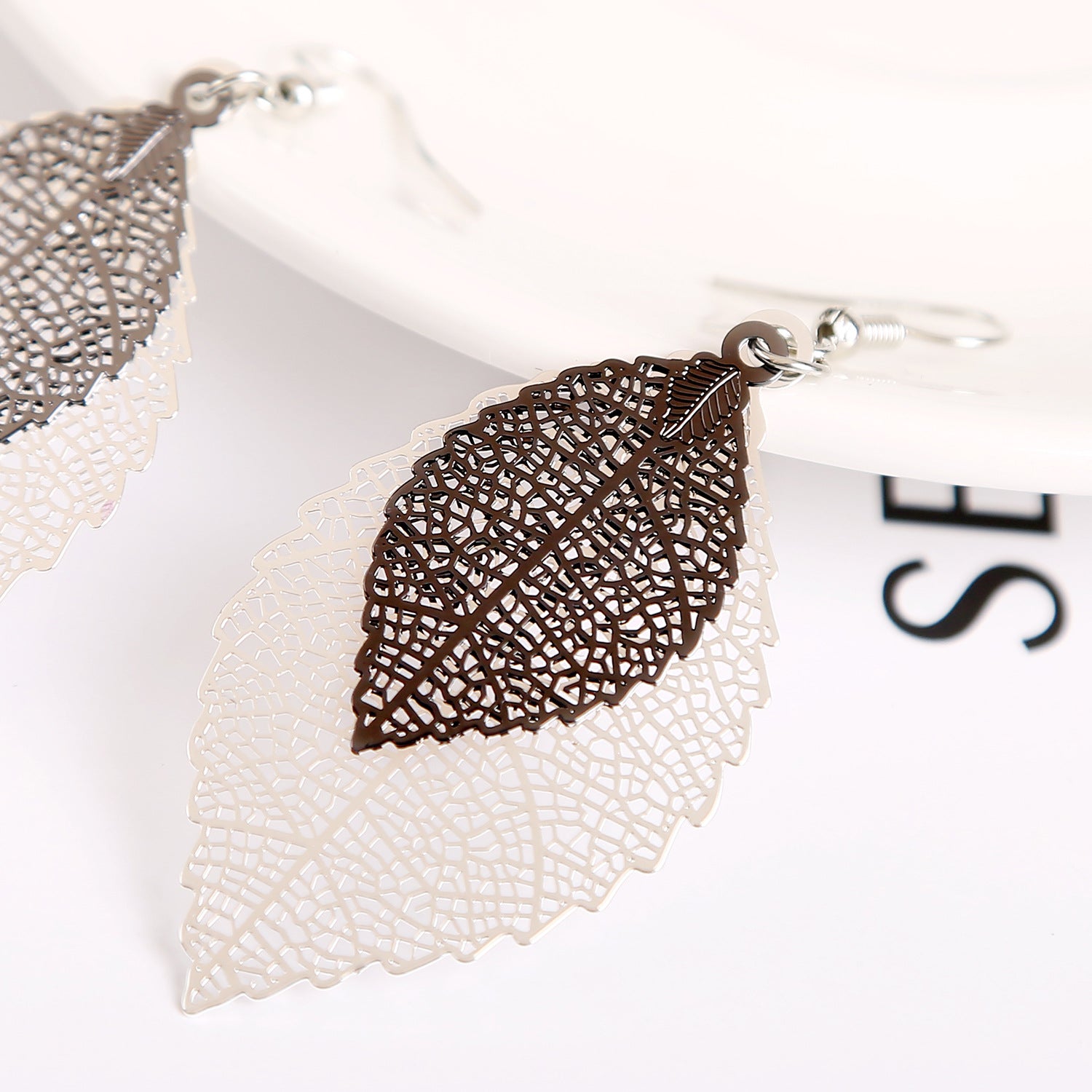 Wholesale Vintage Leaf Earrings Gold Double Layer Hollow Leaf Earrings ACC-ES-ManYi010