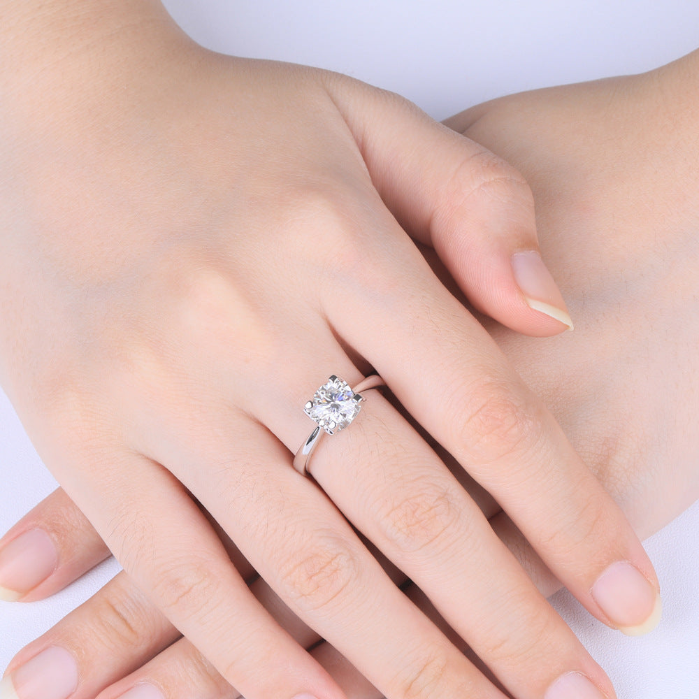 Wholesale  925 Sterling Silver Four Claw Niutou 1 karat Mosane Diamond Ring