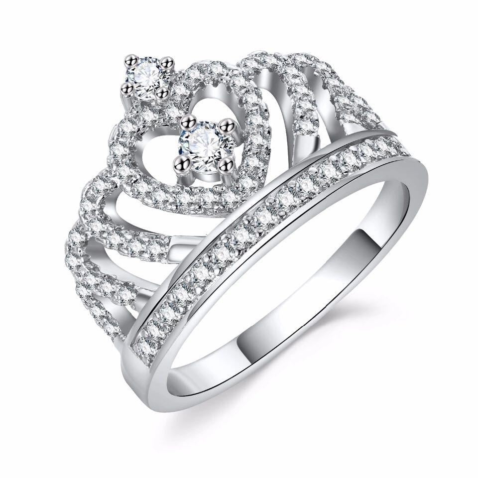 Wholesale Stylish Women' s Crown Zirconia Ring Silver Tone Alloy Jewelry Fashion Accessory
