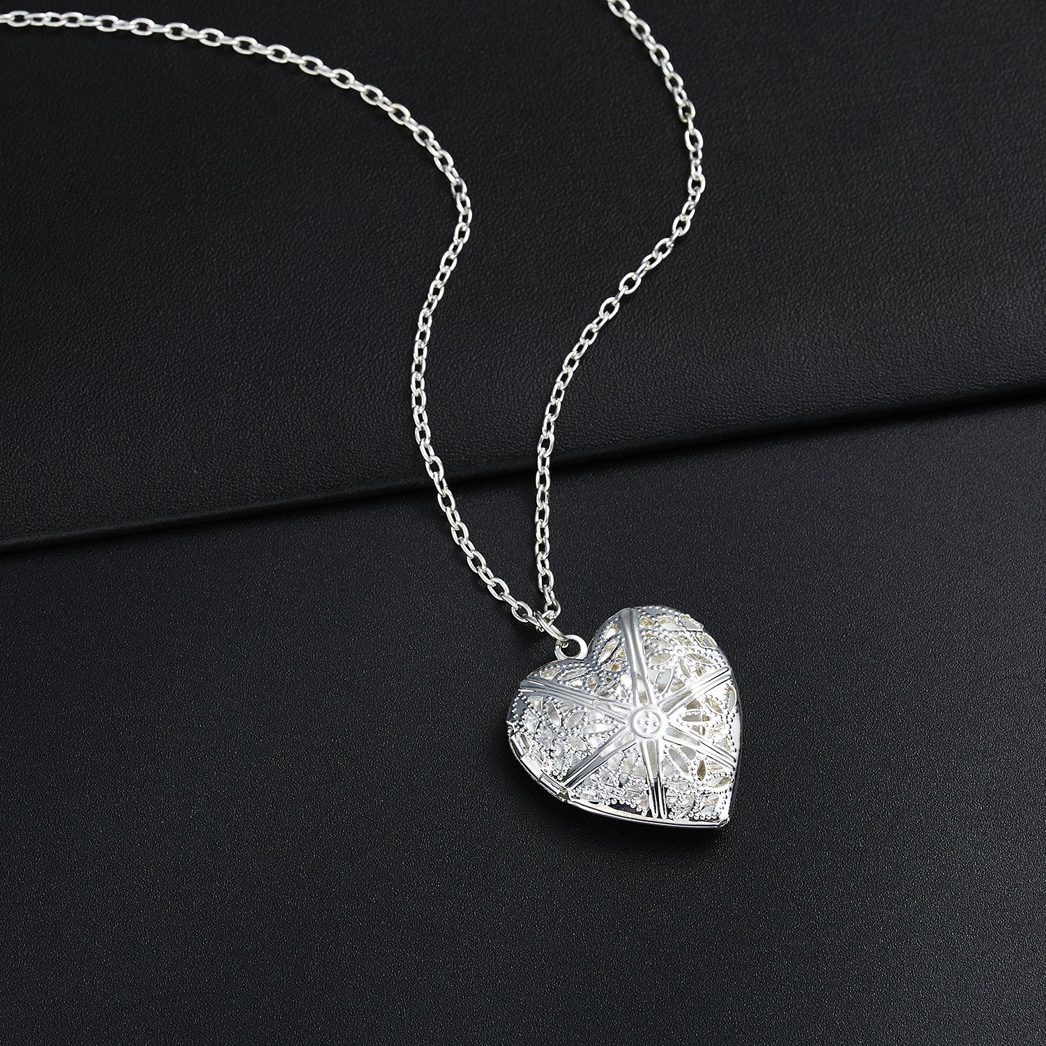 Wholesale heart can be opened photo frame necklace