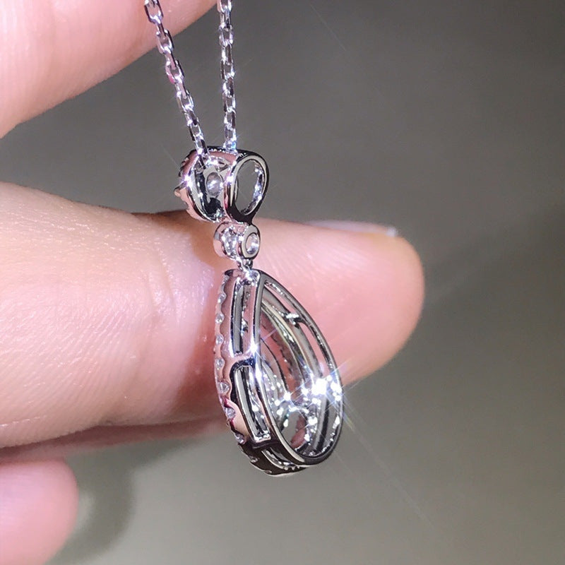 Wholesale diamond crystal water drop necklace