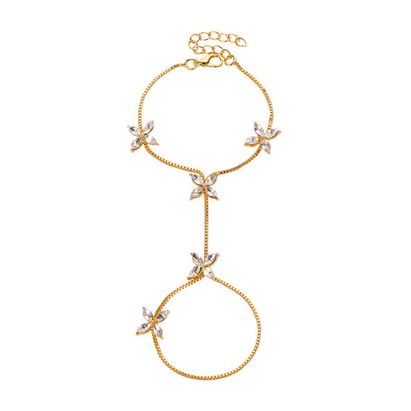 Wholesale Women S Flower Bracelet With Four Leaf Clover And Marquise Zircon Gold Plated Everyday Wear Jewelry Accessory