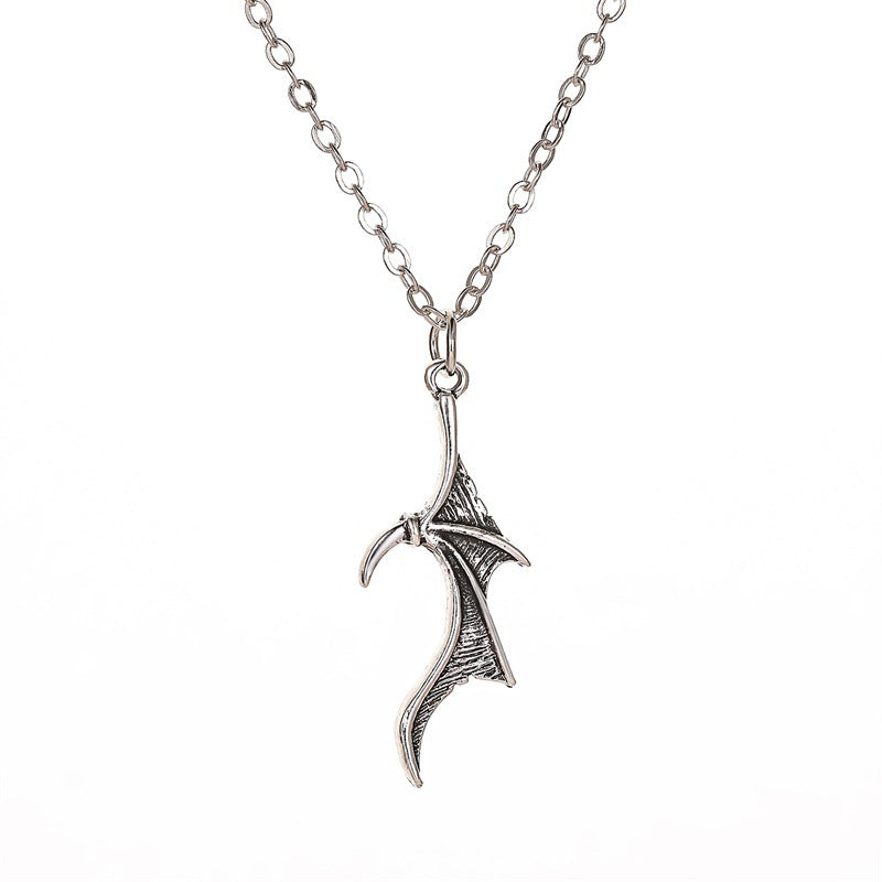 Wholesale Gothic Vintage Heart Wing Pendant Necklace Alloy Electroplated Fashion Jewelry Accessory
