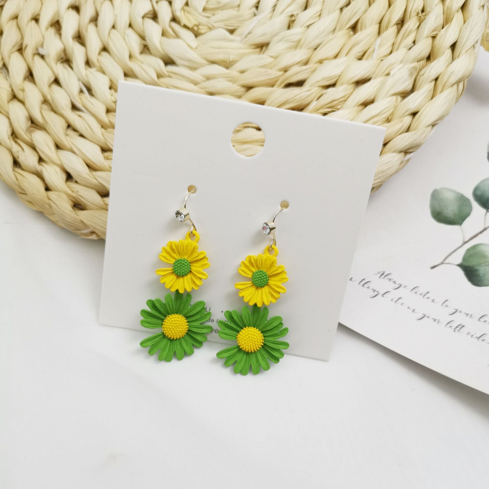 Wholesale Little Flower Earrings White Pastoral Style Party Wear Fashion Accessory