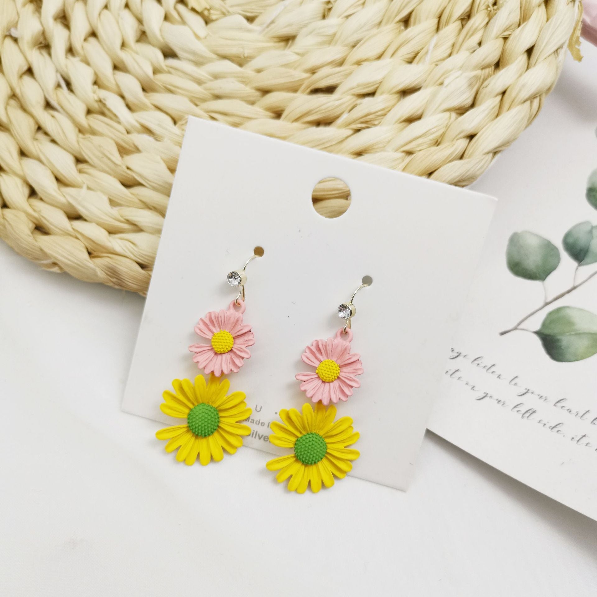 Wholesale Little Flower Earrings White Pastoral Style Party Wear Fashion Accessory