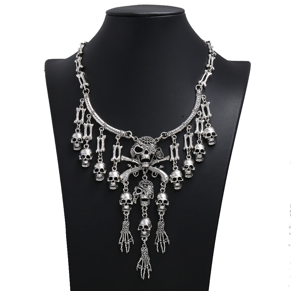 Wholesale  Alloy Skull Pirate Ghost Hand Tassel Necklace for Women Fashion Accessory