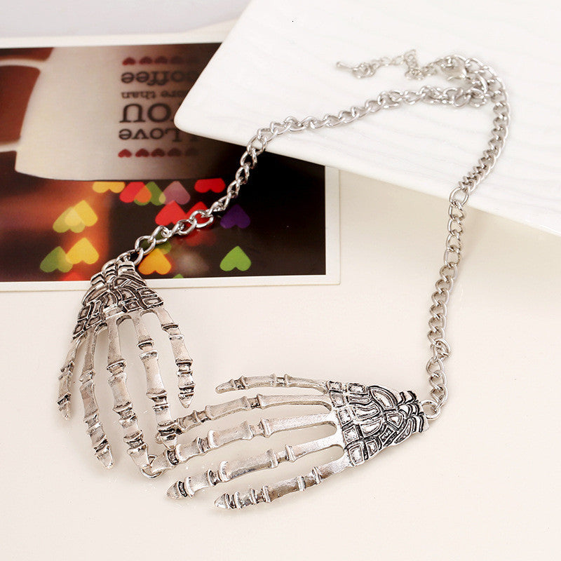 Wholesale Punk Skull Claw Necklace  Costume Jewelry Fashion Accessory Gift