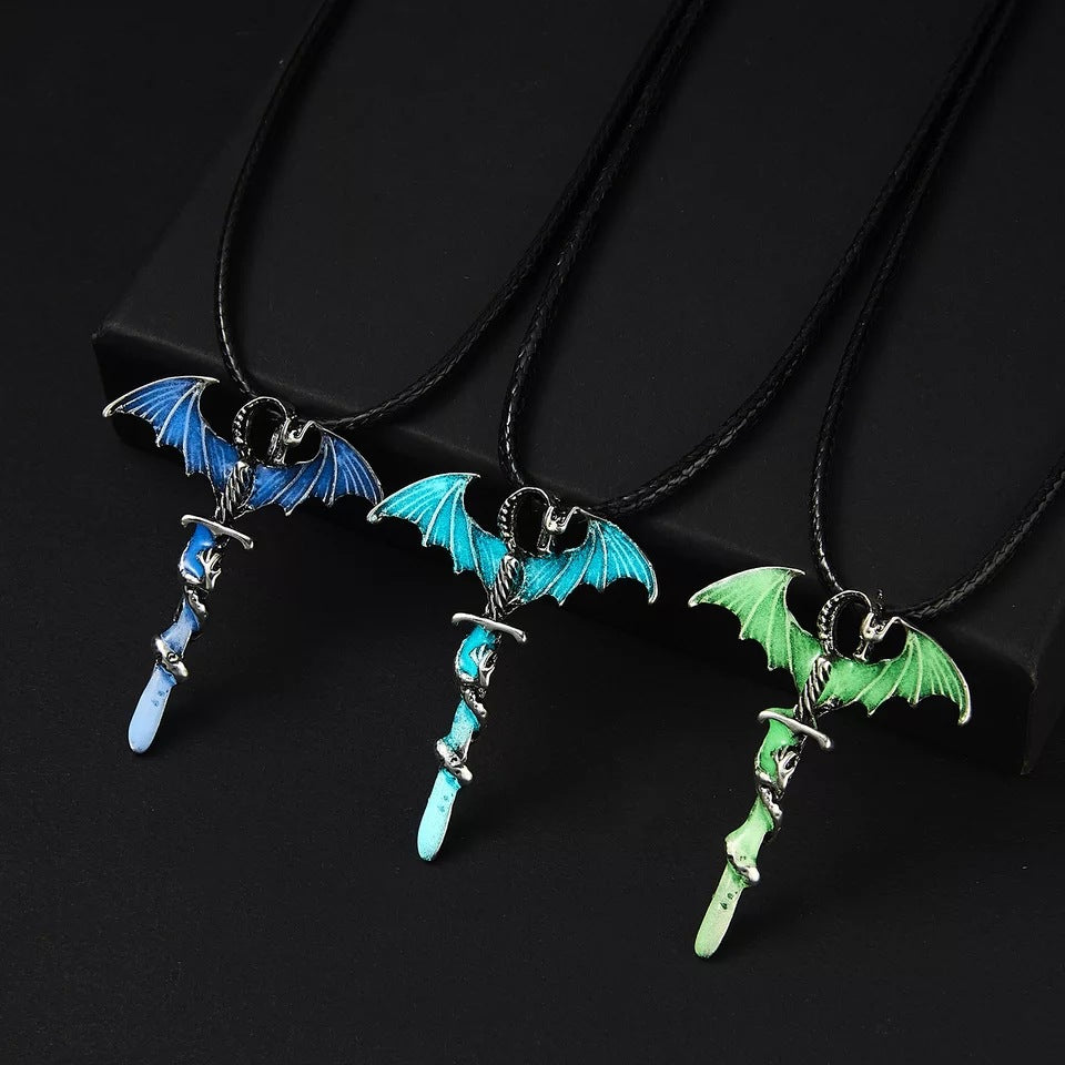 Wholesale Long flying dragon sword luminous retro necklace