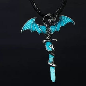Wholesale Long flying dragon sword luminous retro necklace
