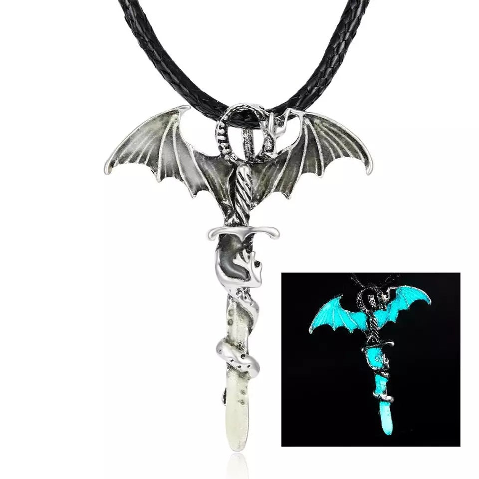 Wholesale Long flying dragon sword luminous retro necklace