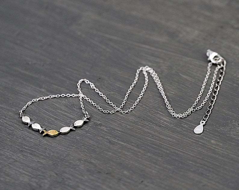 Wholesale Vintage Fish Pendant Clavicle Chain Necklace for Women Chic Everyday Jewelry Accessory