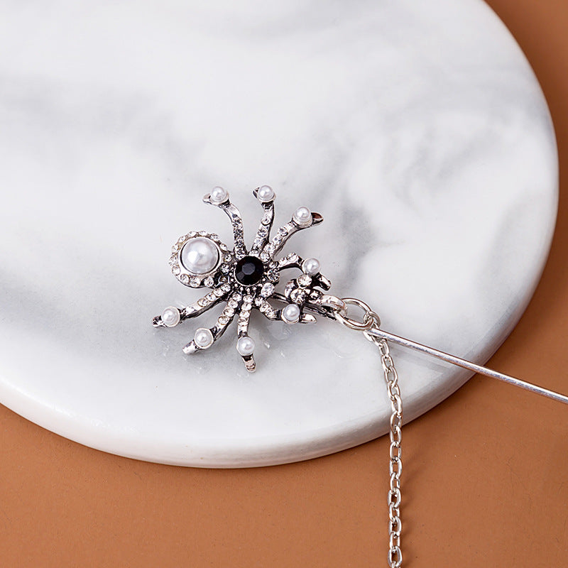 Wholesale  Exaggerated  Diamond Metal Chain Brooch
