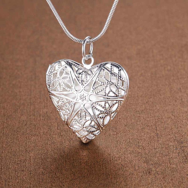 Wholesale Copper Plated Silver Jewelry Heart-shaped Photo Frame Necklace ACC-NE-YaRL001