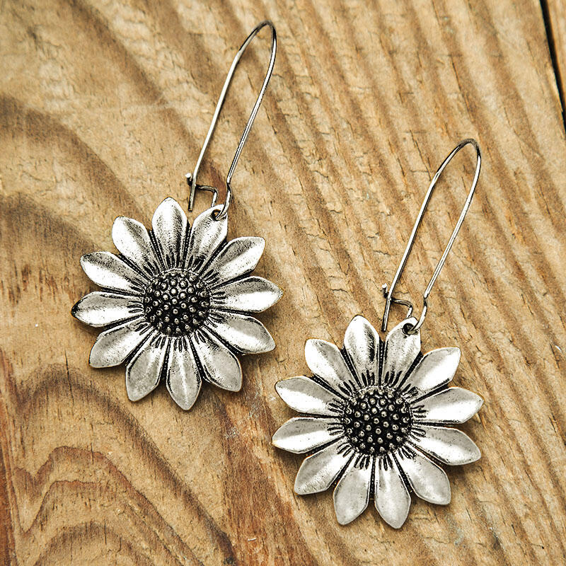 Wholesale Retro Ancient Silver Sunflower Earrings - Trendy Literary Design Fashion Jewelry Accessory Gift for Resale
