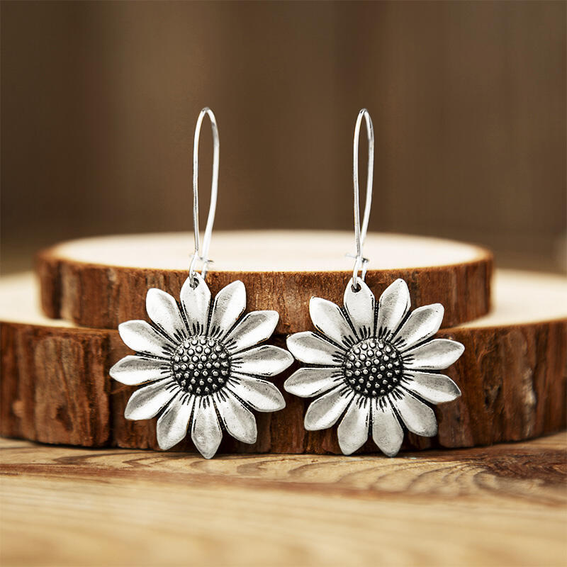 Wholesale Retro Ancient Silver Sunflower Earrings - Trendy Literary Design Fashion Jewelry Accessory Gift for Resale