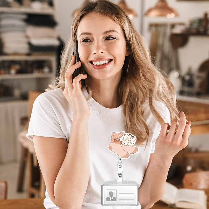 Wholesale Flat Resin Six Color Socks Retractable Rotating Easy Pull Badge Keychain ACC-KC-QiDing020