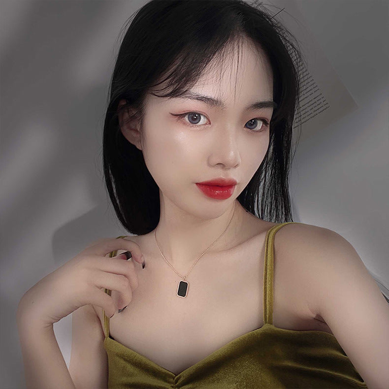 Wholesale Double-sided Wear Pendant Dark Titanium Steel Necklace