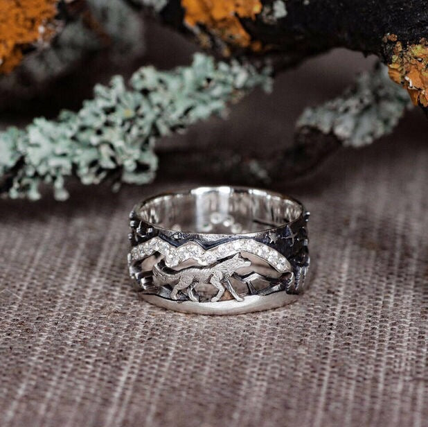 Wholesale Loyal Wolf Vintage Rings ACC-RS-Yudie010