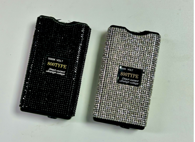 Wholesale 2pcs/set Colorful Rhinestone Flashlight Plastic Keychain ACCHW-KC-ZhiYa012