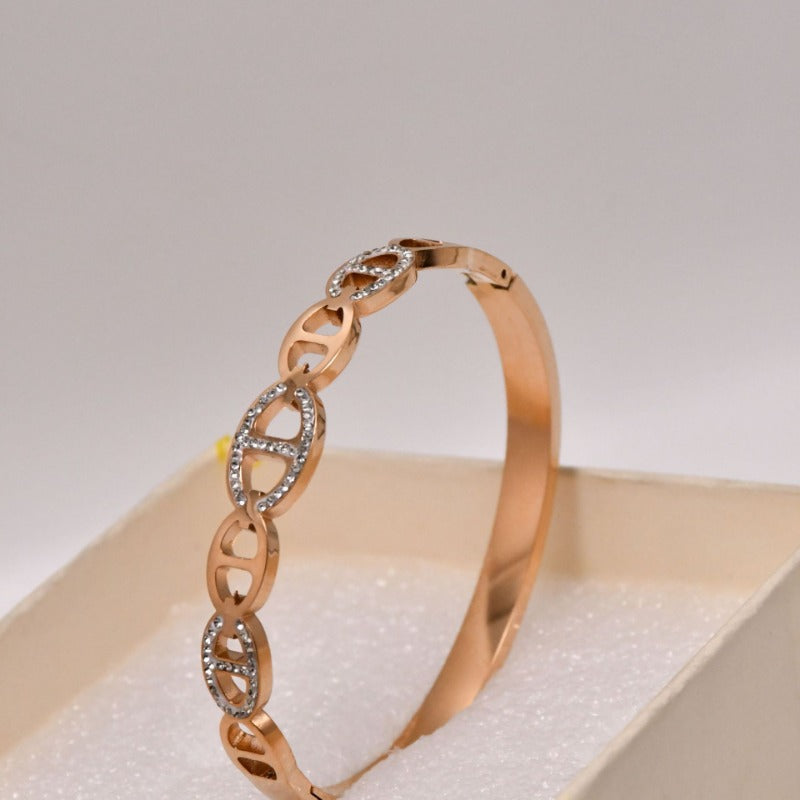 Wholesale Stainless Steel Diamond Hollow Bracelet  ACC-BT-Liyan001