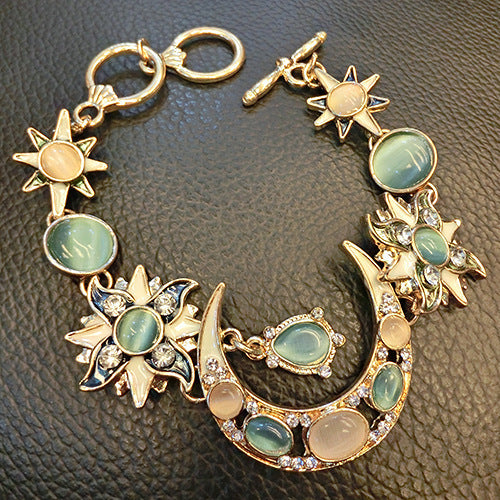 Wholesale Alloy Sun Cat Eye Moon Sun Rhinestone Women' s Bracelet,  Stylish Jewelry Accessory