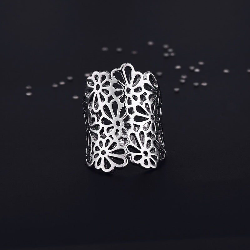 Wholesale  Vintage Hollow Daisy Carved Index Finger Ring