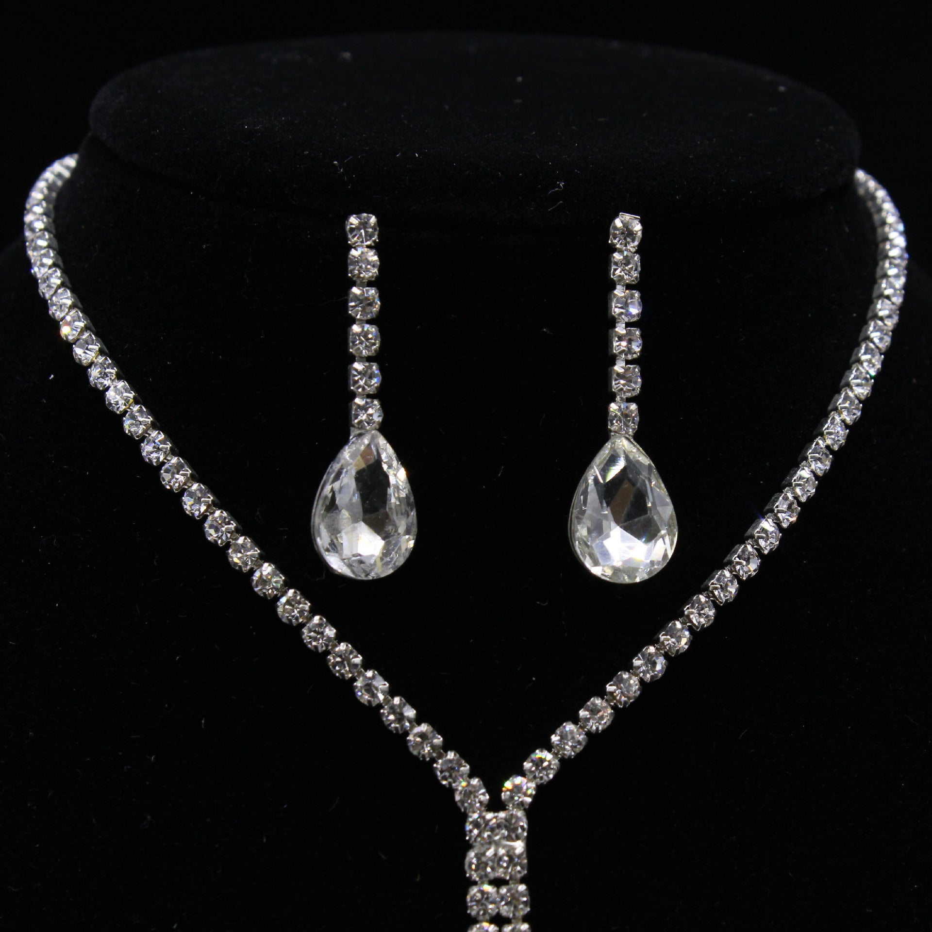 Wholesale Diamond-in Water Drop Bridal Necklace Earring Set