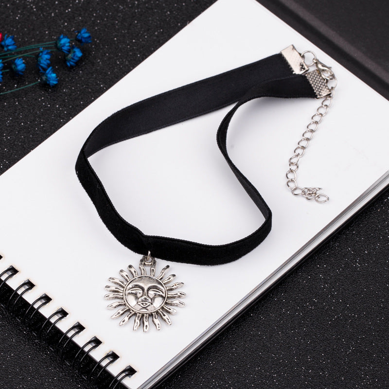 Wholesale  Vintage Velvet Lace Necklace