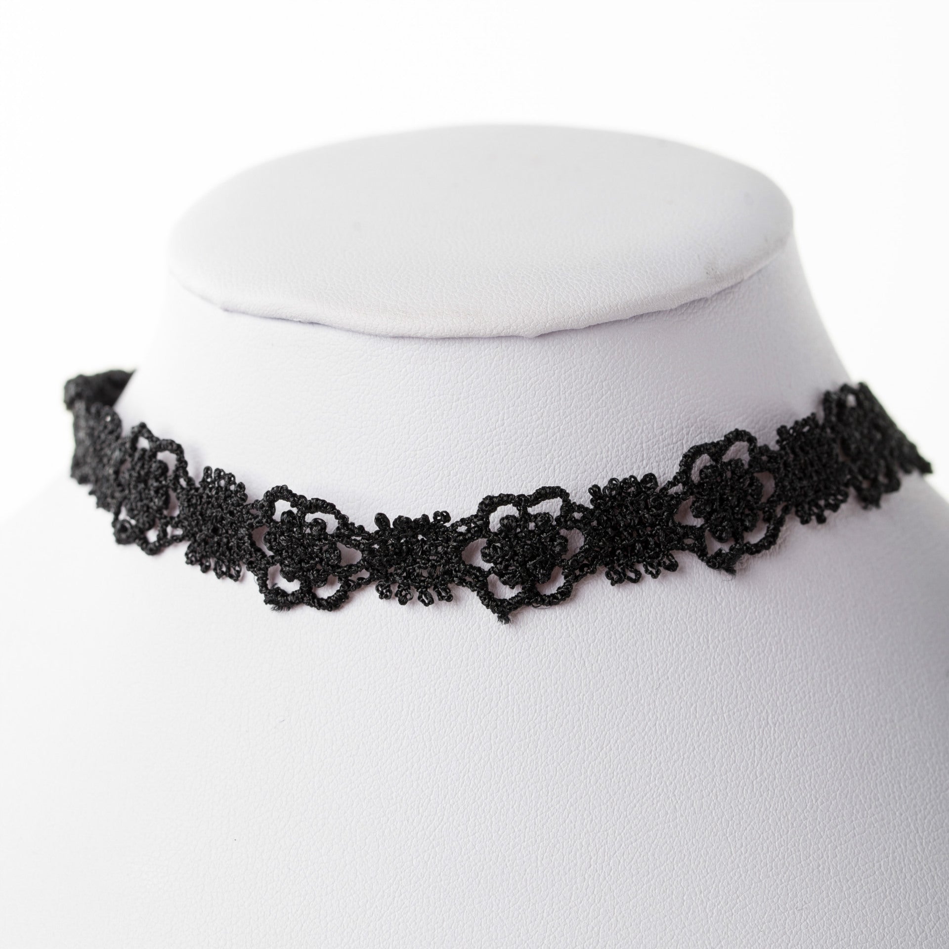 Wholesale  velvet lace neckband collar women's short clavicle chain necklaces
