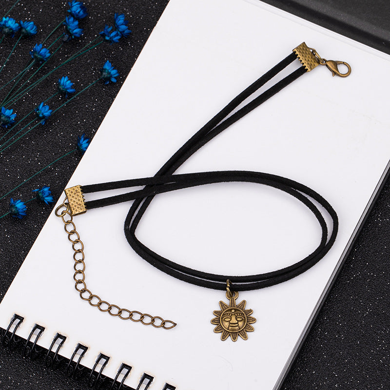 Wholesale vintage velvet lace neckband short clavicle chain necklaces