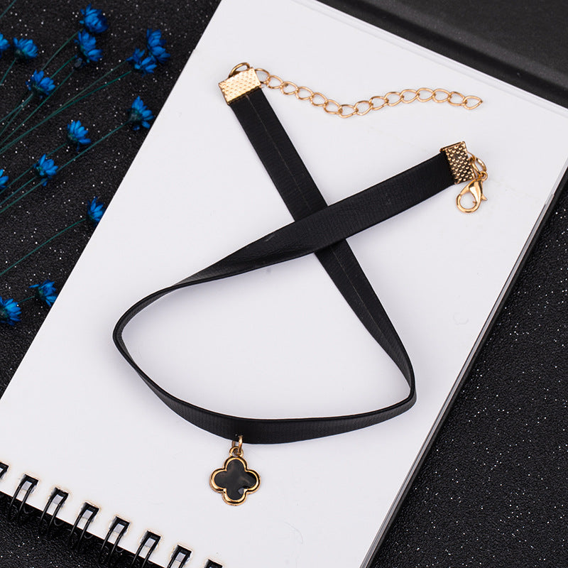 Wholesale vintage velvet lace neckband short clavicle chain necklaces
