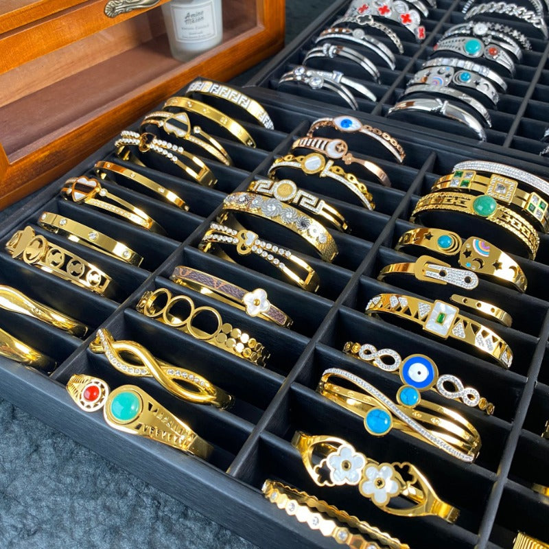 Wholesale Titanium Steel Plated 18K Gold High-end Luxury Bracelet ACC-BT-YuXun009