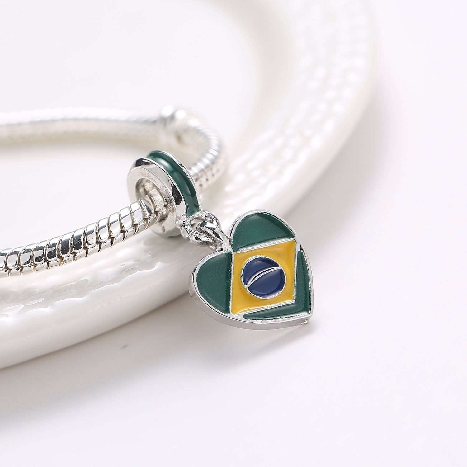 Wholesale 10PCS National flag heart Charms