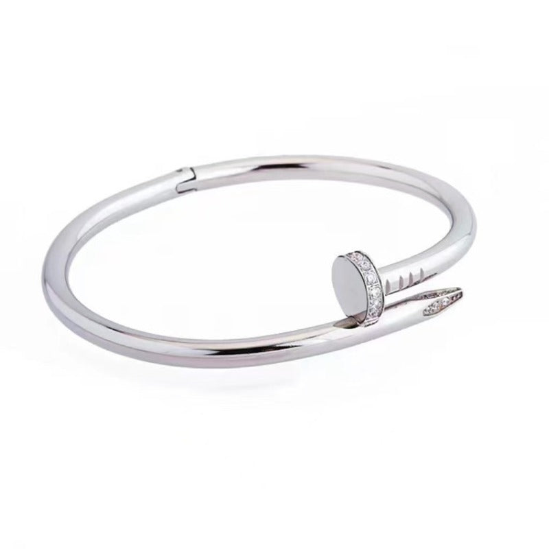 Wholesale Zirconia Nail Spring Clasp Bracelet ACC-BT-KuCai003