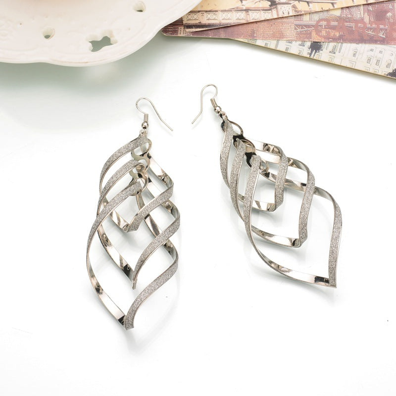 Wholesale Metal Electroplated U-Shape Spiral Earrings for Women,  Chic Everyday Wear Boutique Resale Jewelry Accessory